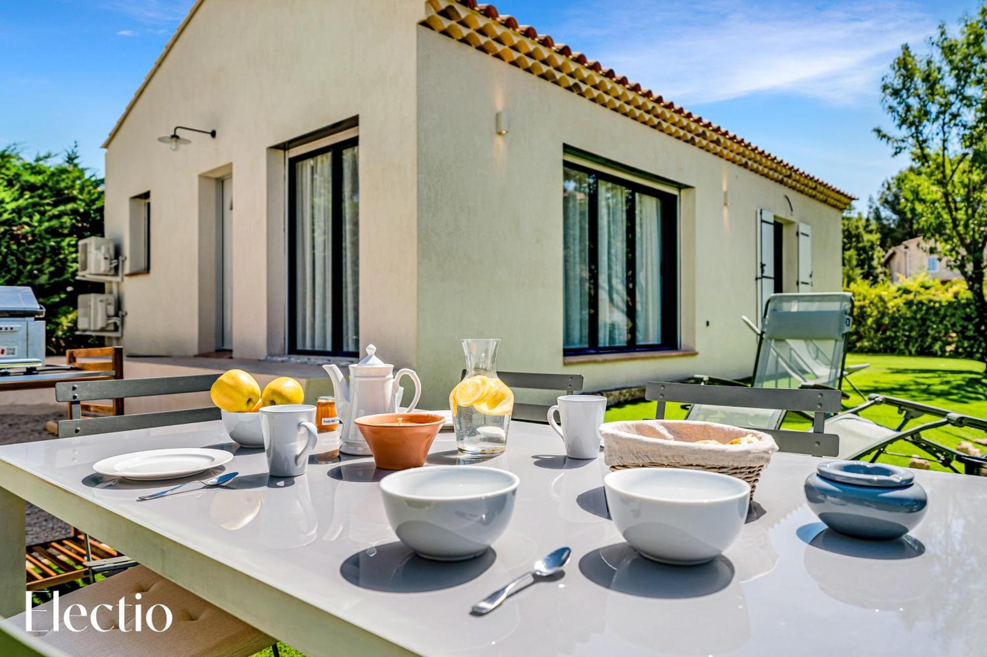 Villa Oliveda - Piscine & Salon Cinema Lourmarin Zewnętrze zdjęcie